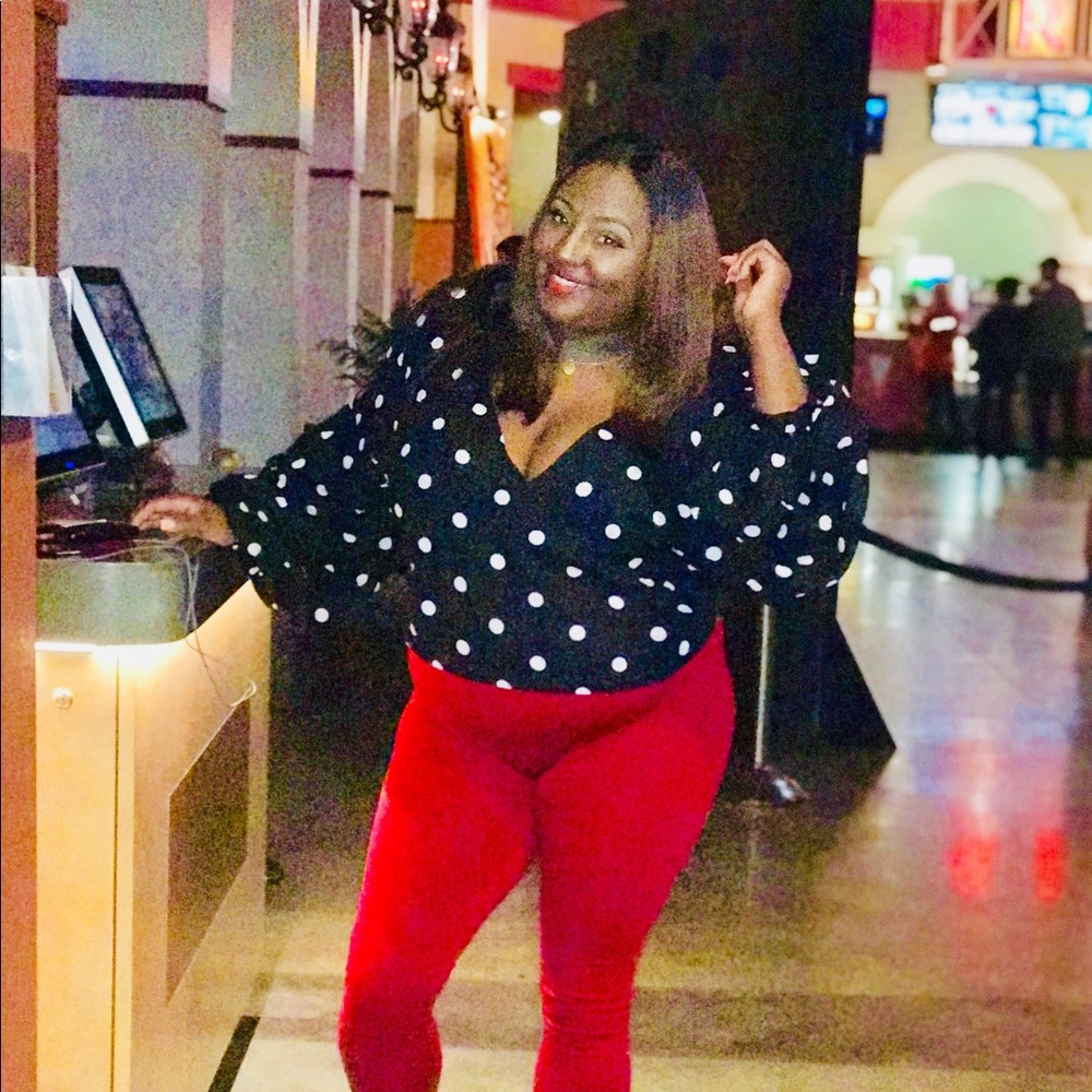Blouse polka dots